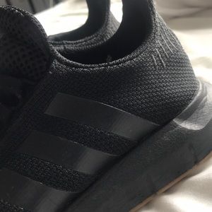 Adidas Slim Athletic